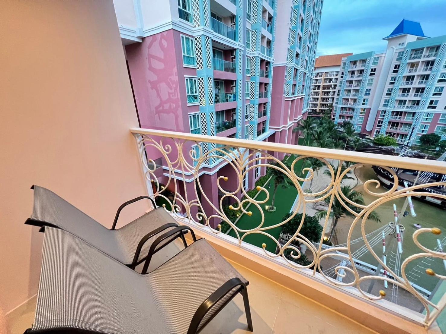 Grande Cariibbean Pattaya By Thita Aparthotel Buitenkant foto